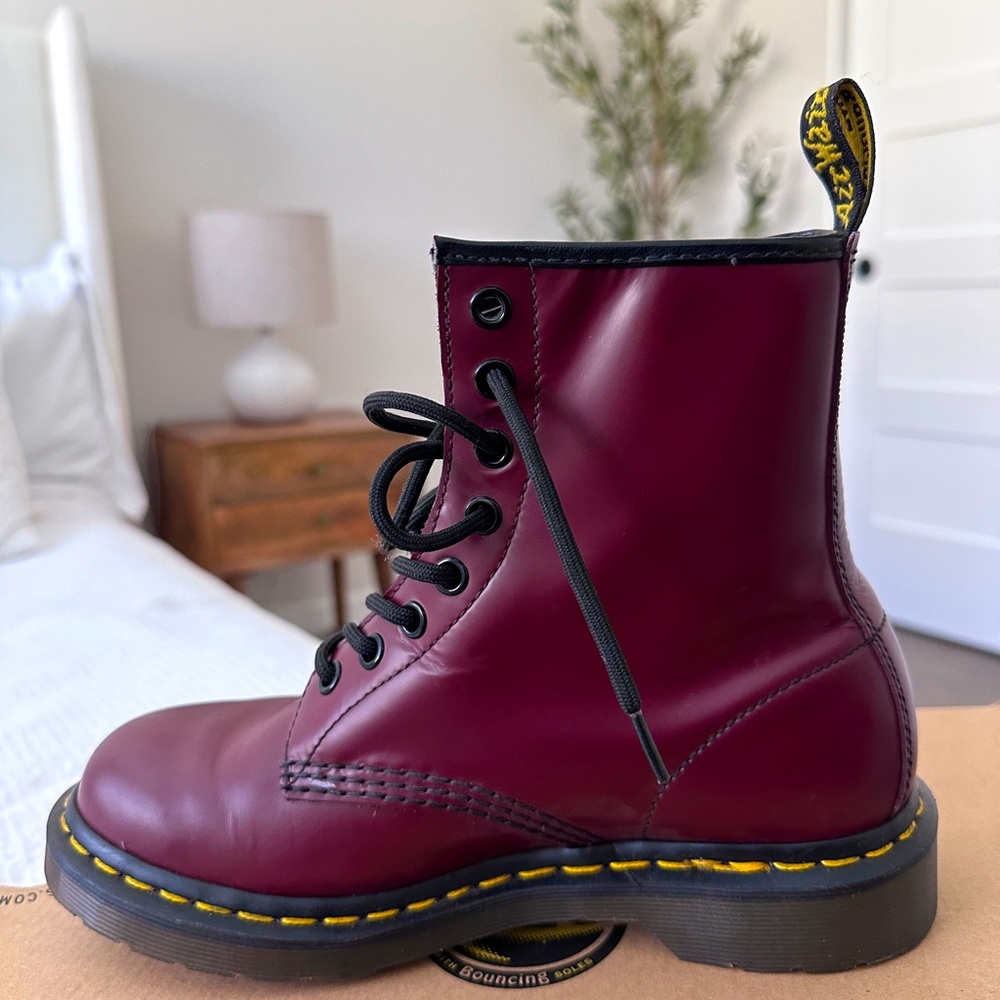 COPY - LIKE NEW ORIGINAL 2009 1460 CHERRY RED SMOOTH DR. MARTENS!!!➕🍒 Size: 6 - Picture 5 of 16